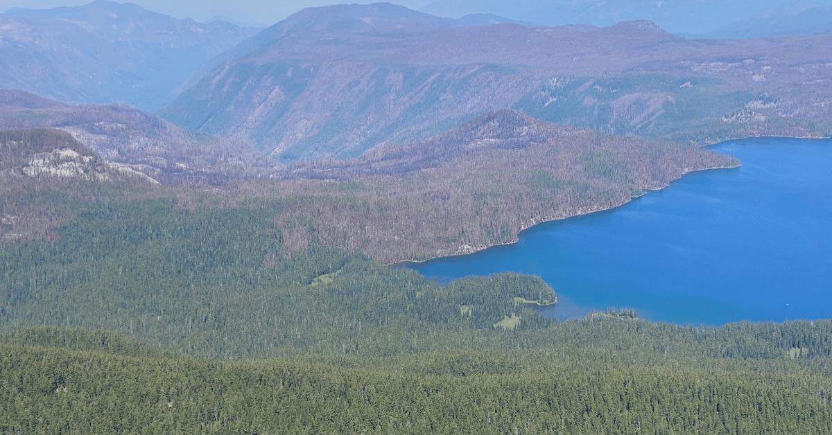 The Cedar Creek Fire from the south end of Waldo Lake